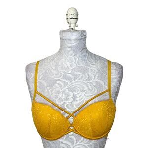 PINK Victoria's Secret Date Push Up Bra Women 32D Adds one cup size